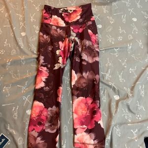 Brand new old navy patterned leggings size small